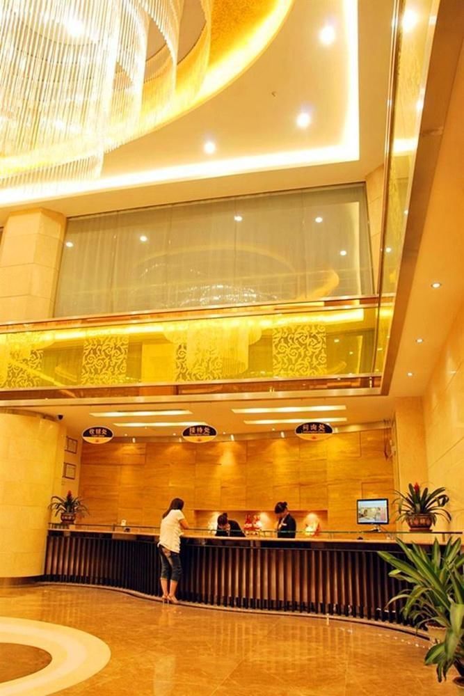 Vienna Hotel Qingyuan Lianjiang Road Esterno foto
